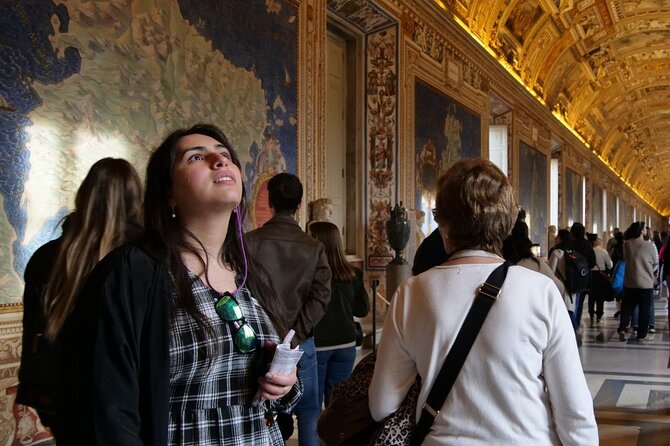 Vatican Museums: Fast Track Guided Tour - Vatican Museums Focus: Belvedere Courtyard and the Sculpture Collections