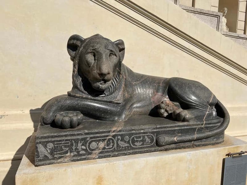 Vatican: Museums, Raphael & Sistine Chapel + Basilica Option - Raphael’s Rooms: where the mood shifts