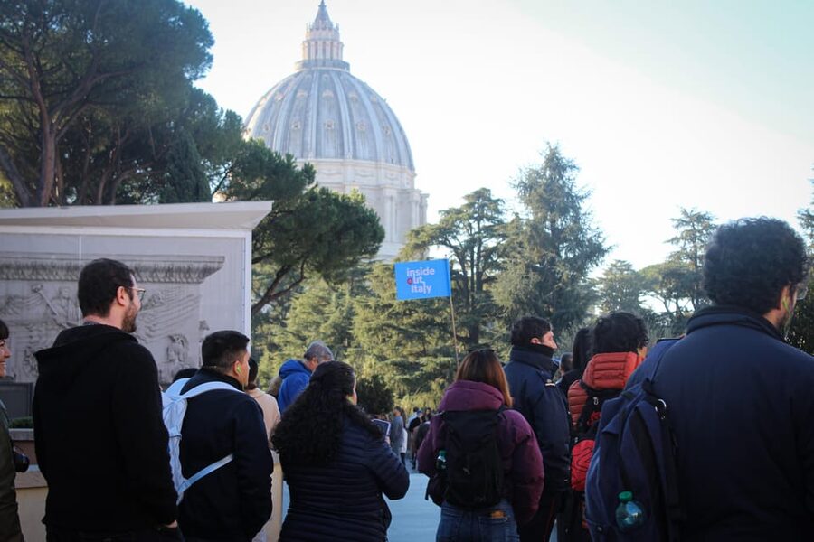 Vatican Museums, Sistine Chapel and St. Peter's Guided Tour - Vatican Museums route: how the guide helps you not drown in art