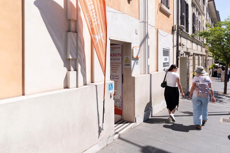 Vatican Museums & Sistine Chapel Entry & Hop-on, Hop-off Bus - My call: should you book this tour?