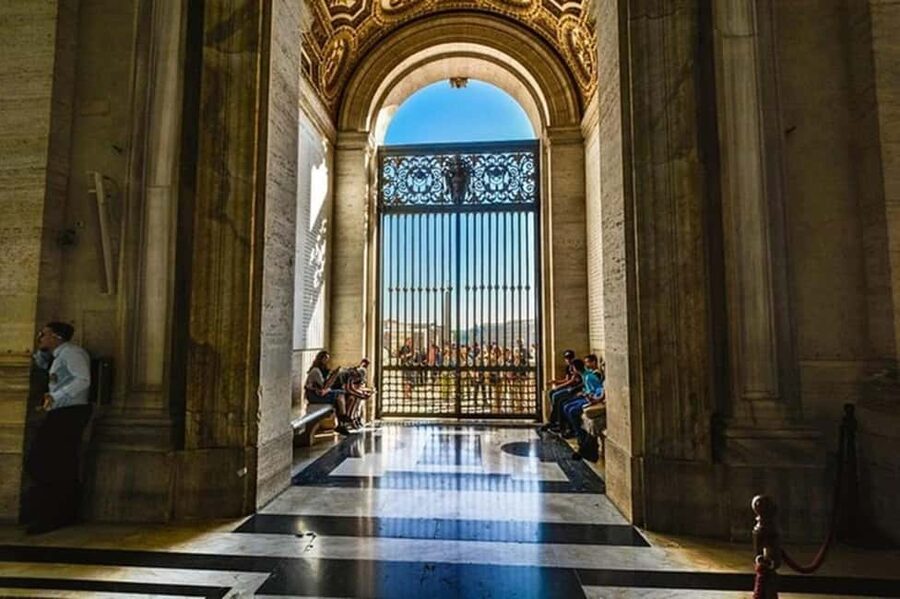 Vatican Museums & Sistine Chapel Guided Tour - Security checks still happen, even with skip-the-line