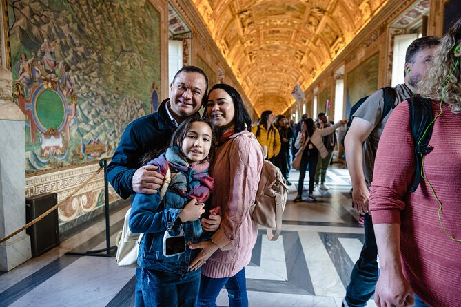 Vatican Museums, Sistine Chapel & St Peter’s Basilica Guided Tour - Stop 3: Cortile della Pigna, Where Rome Sneaks In
