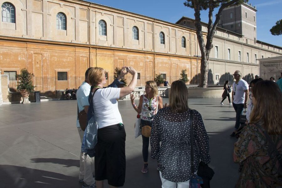 Vatican Tour: Museums, Sistine Chapel & Opt Basilica Entry - Sistine Chapel: what to focus on in your limited time