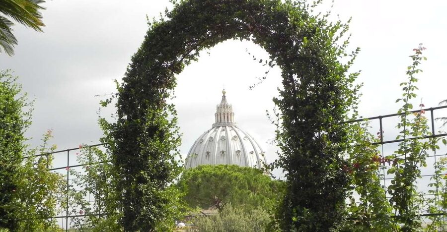 Vatican: Vatican Gardens with Bus Tour & Vatican Museums - The Vatican Gardens minibus: panoramic views plus multilingual audio