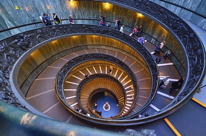 VATICAN: Vatican Museum and Sistine Chapel Skip The Line Tickets - Crowd Reality: Planning That Keeps Your Day Enjoyable