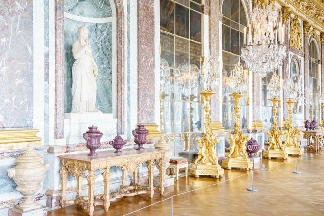 Versailles & Louvre Museum: All-Inclusive Semi Private Tour - The Louvre: a guided path through the world’s biggest museum