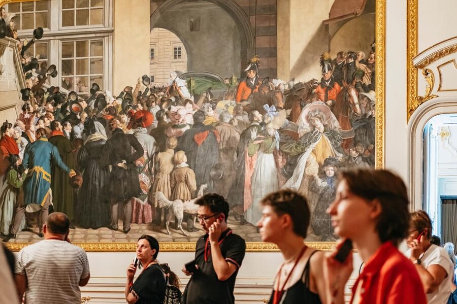 Vienna: Hofburg and Empress Sisi Museum Guided Tour - The Sisi Museum and Imperial Apartments: the story you came for