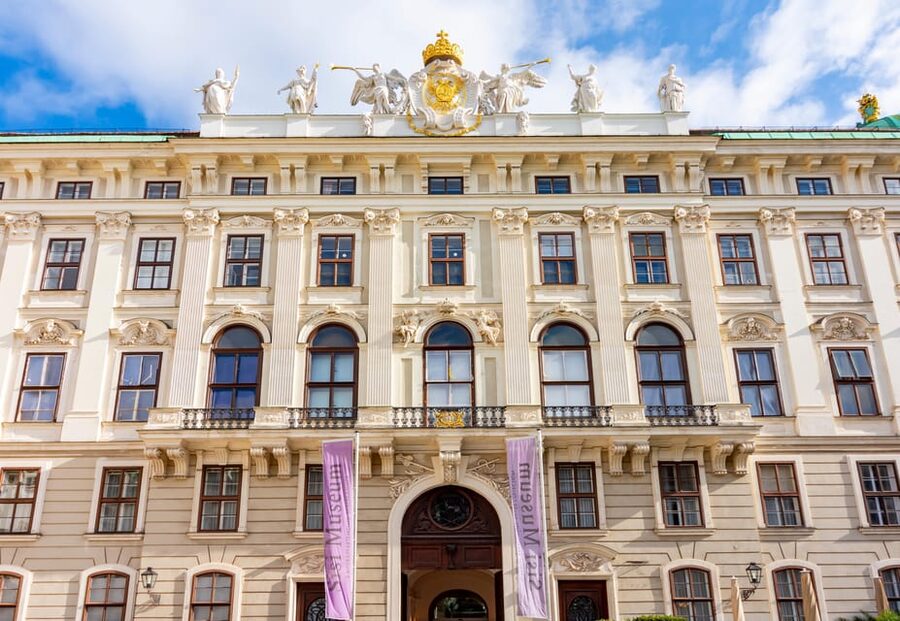 Vienna: Skip-the-Line Hofburg and Empress Sisi Museum Tour - Spanish Riding School Pass-By: Lipizzaner Without the Hassle