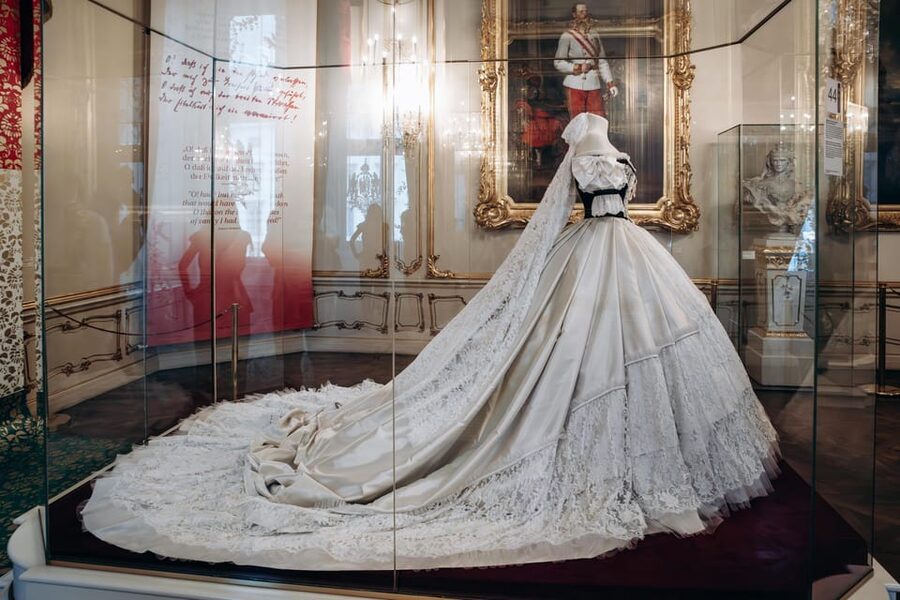 Vienna: Skip-the-Line Hofburg and Empress Sisi Museum Tour - Augustinian Church: Visit It, But Not With the Guide