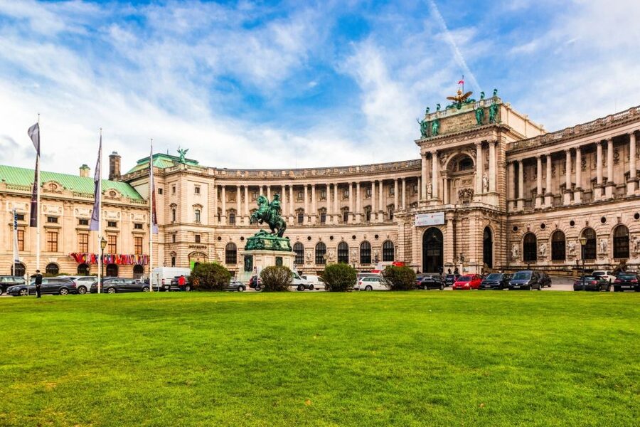 Vienna: Skip-the-Line Hofburg Ticket & Sisi Museum Tour - Key things I’d plan around