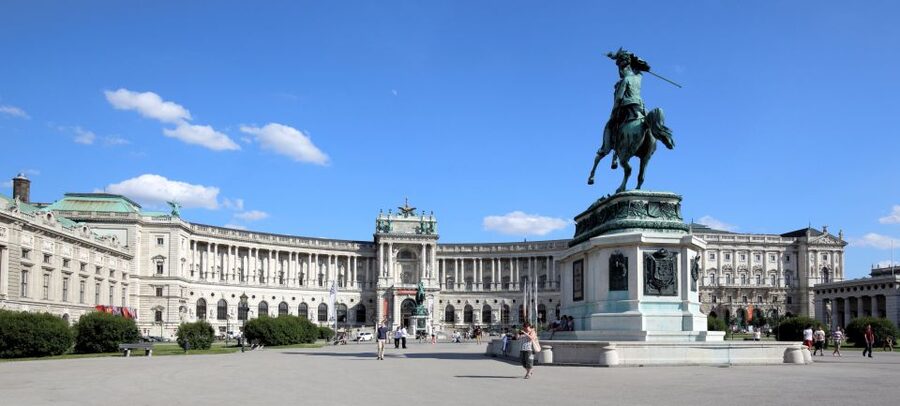 Vienna: Skip-the-Line Hofburg Ticket & Sisi Museum Tour - Why skip-the-line at Hofburg makes such a difference