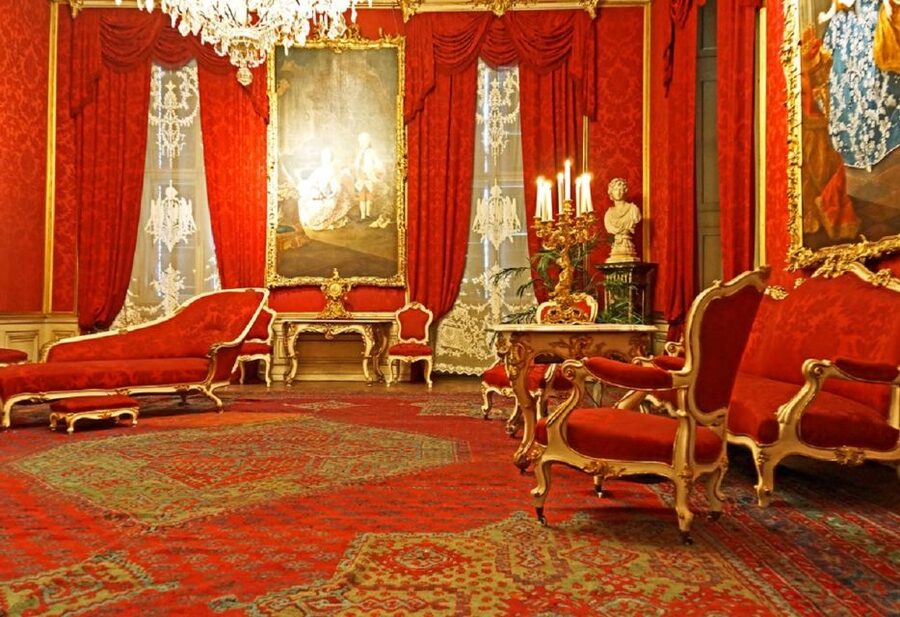 Vienna: Skip-the-Line Hofburg Ticket & Sisi Museum Tour - The Hofburg Imperial Apartments circuit: 24 rooms, not a blur