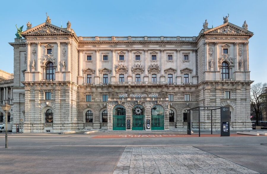 Vienna: Ticket to the Weltmuseum - Meeting at Heldenplatz, then Let Neue Burg Do the Work