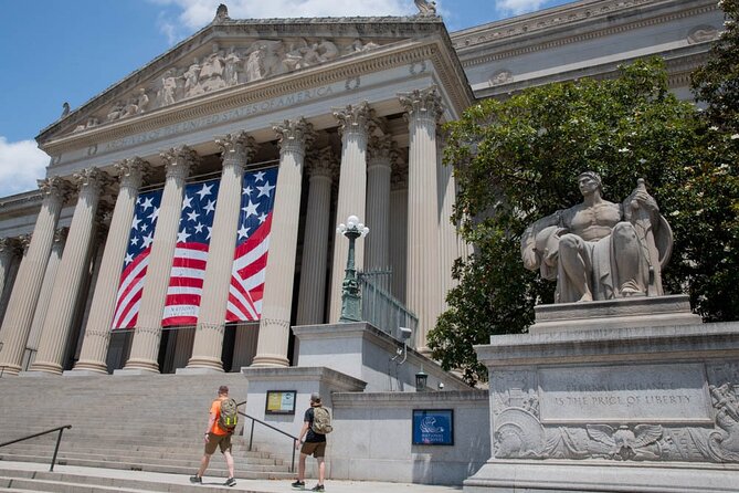 VIP National Archives Skip-The-Line Guided Tour 6 ppl Max - Quick Takes