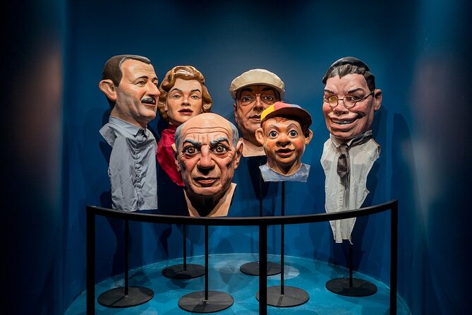 White Rabbit Museum: The Best Immersive Experience in Catalonia - White Rabbit Museum near Casa Batlló: what you walk into