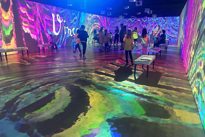 Wizard of OZ Museum tour - The show experience: book scenes, video loops, and the soundtrack limits