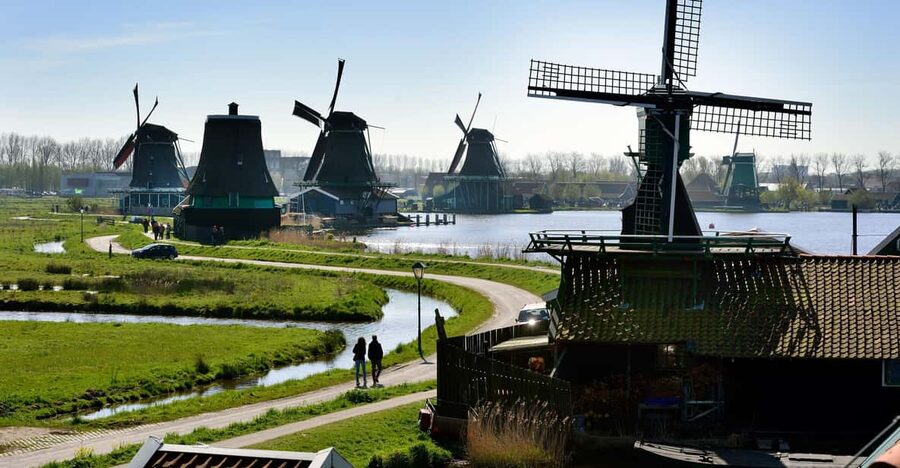 Zaanse Schans: Windmill & Museum Entry Ticket w/ Audio Guide - Why Zaanse Schans beats a quick windmill photo stop