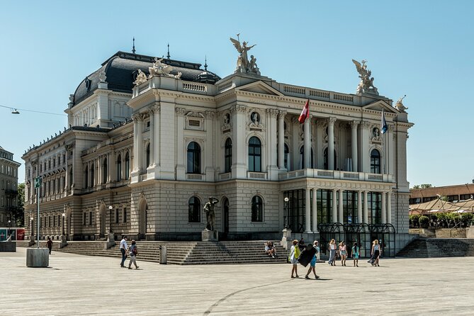 Zurich Highlights City Tour with Optional FIFA Museum Ticket - Zürichberg and the Alps Views: The Best Return on Time