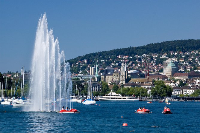 Zurich Highlights City Tour with Optional FIFA Museum Ticket - Meeting at Sihlquai and Settling In on the Coach