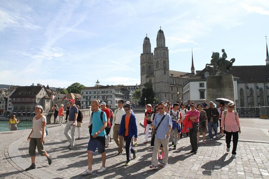 Zurich: Sightseeing Bus Tour with Optional FIFA Museum - Key highlights worth aiming for