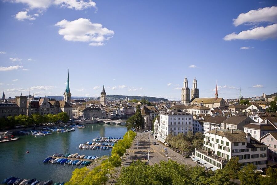 Zurich: Sightseeing Bus Tour with Optional FIFA Museum - Getting Started at Zurich Sihlquai Bus Station (Near HB)